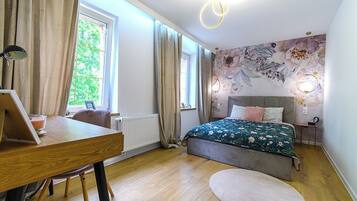 1 quarto, escrivaninha, ferros/tábuas de passar roupa, Wi-Fi