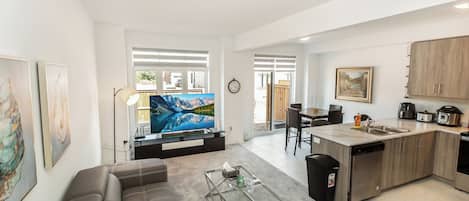 تلفزيون ذكي