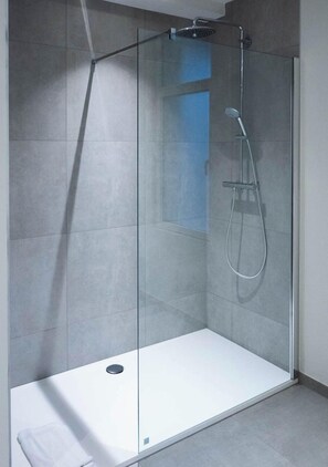 Bathroom - Smartflats - View Antwerp (Antwerp)