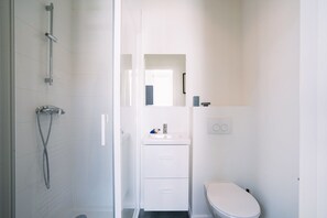 Comfort studio, 1 tweepersoonsbed, keuken | Badkamer | Gratis toiletartikelen, een haardroger, handdoeken, toiletpapier