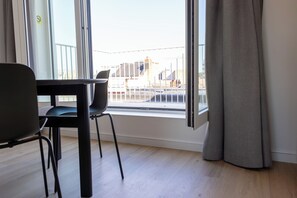 Leilighet – classic, 1 dobbeltseng, terrasse, byutsikt | Terrasse/patio