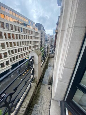 Exterior - Smartflars - Collector (Brussels)