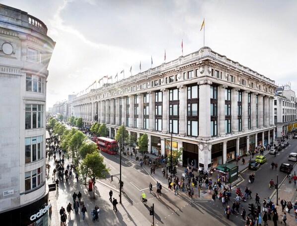 Apartment | Balcony - Luxurious 2 Beds Flat in Mayfair on Oxford Street (London)