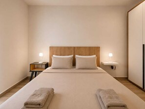 1 habitación, tabla de planchar con plancha, wifi gratis y ropa de cama