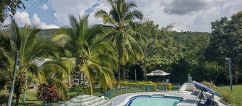 HOTEL CAMPESTRE EL SALITRE