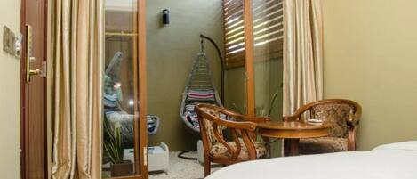 1 habitación, wifi y ropa de cama