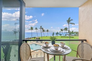 Condo, 1 King Bed with Sofa bed (Kihei Surfside 306) | Outdoor dining
