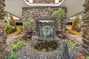 Condo, 1 King Bed with Sofa bed (Kihei Surfside 306) | Exterior detail