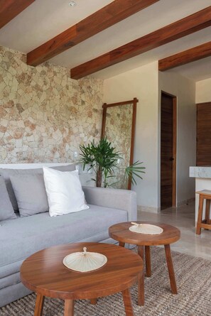 テレビ、書斎 / ワークスペース