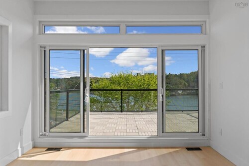 Oceanview Modern Home in Central Halifax