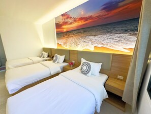 In-room safe, blackout curtains, free WiFi, bed sheets - The Coconut Resort Hotel (Patong)