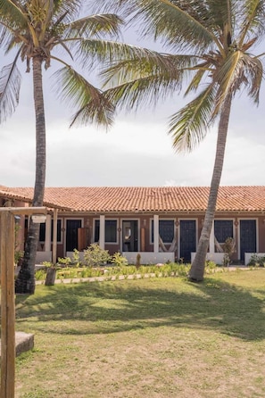 Front of property - Pousada Quintal da Praia (Prado)