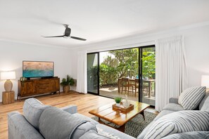 Appart'hÎtel, 1 trÚs grand lit et 1 canapé-lit (Maui Kamaole M106) | Coin séjour
