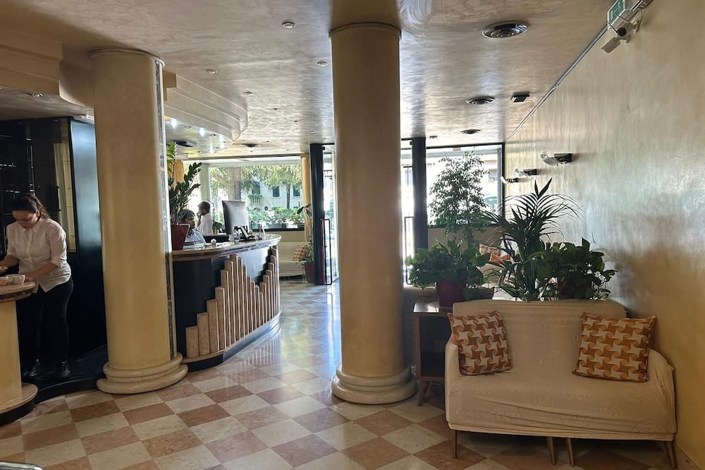 HOTEL RAFFAELLO VENICE