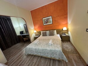 基本雙人房 | 免費 Wi-Fi、床單