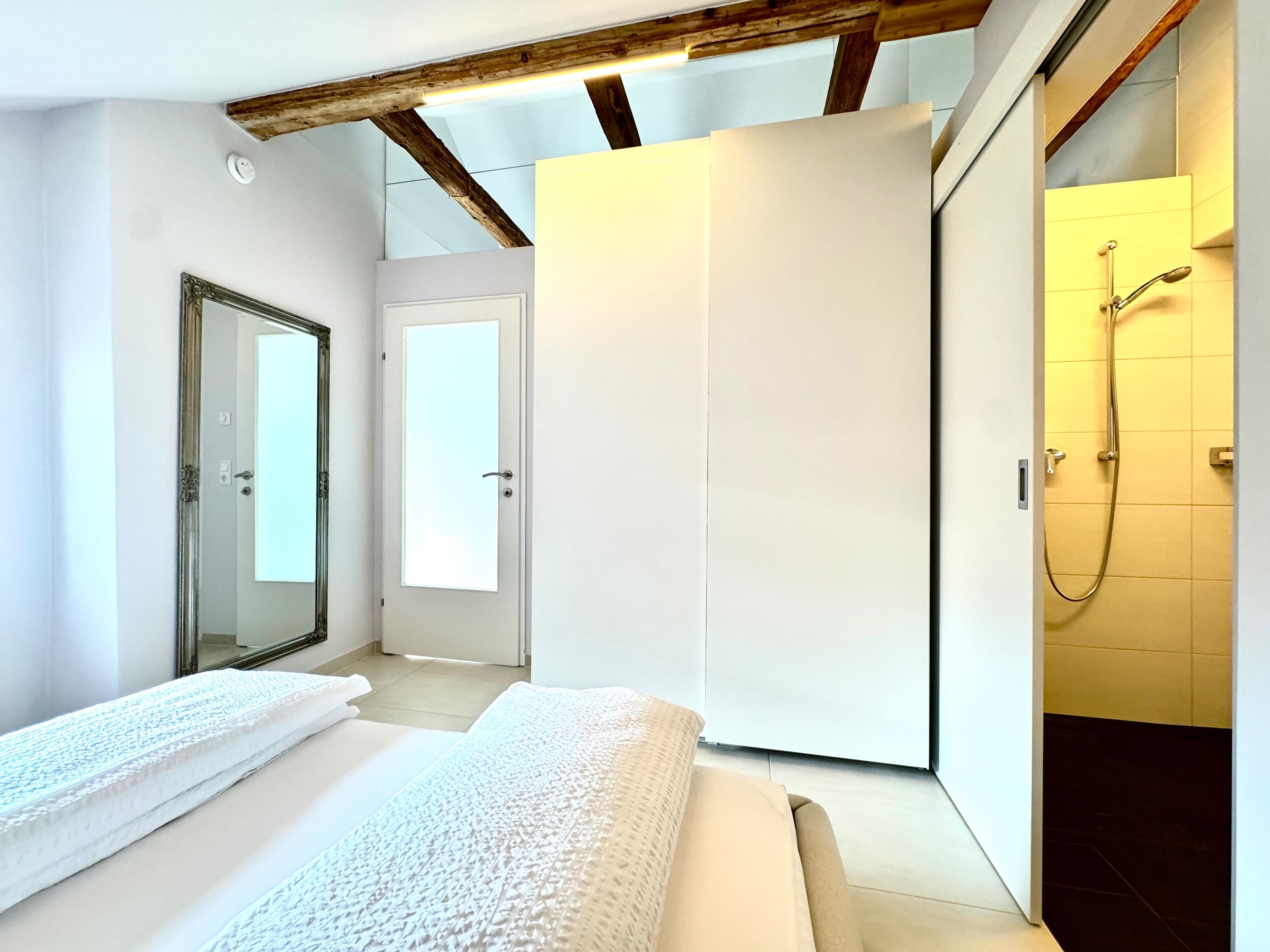 Leilighet – comfort, fjellutsikt | 1 soverom, blendingsgardiner, strykejern/-brett og wi-fi (inkludert)