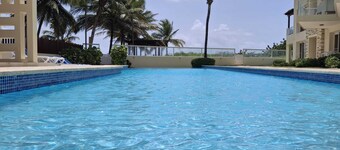 Sea La Vie - Beachfront Hideaway