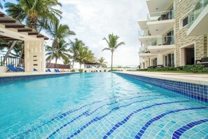 Pool - Sea La Vie - Beachfront Hideaway (Cabarete)