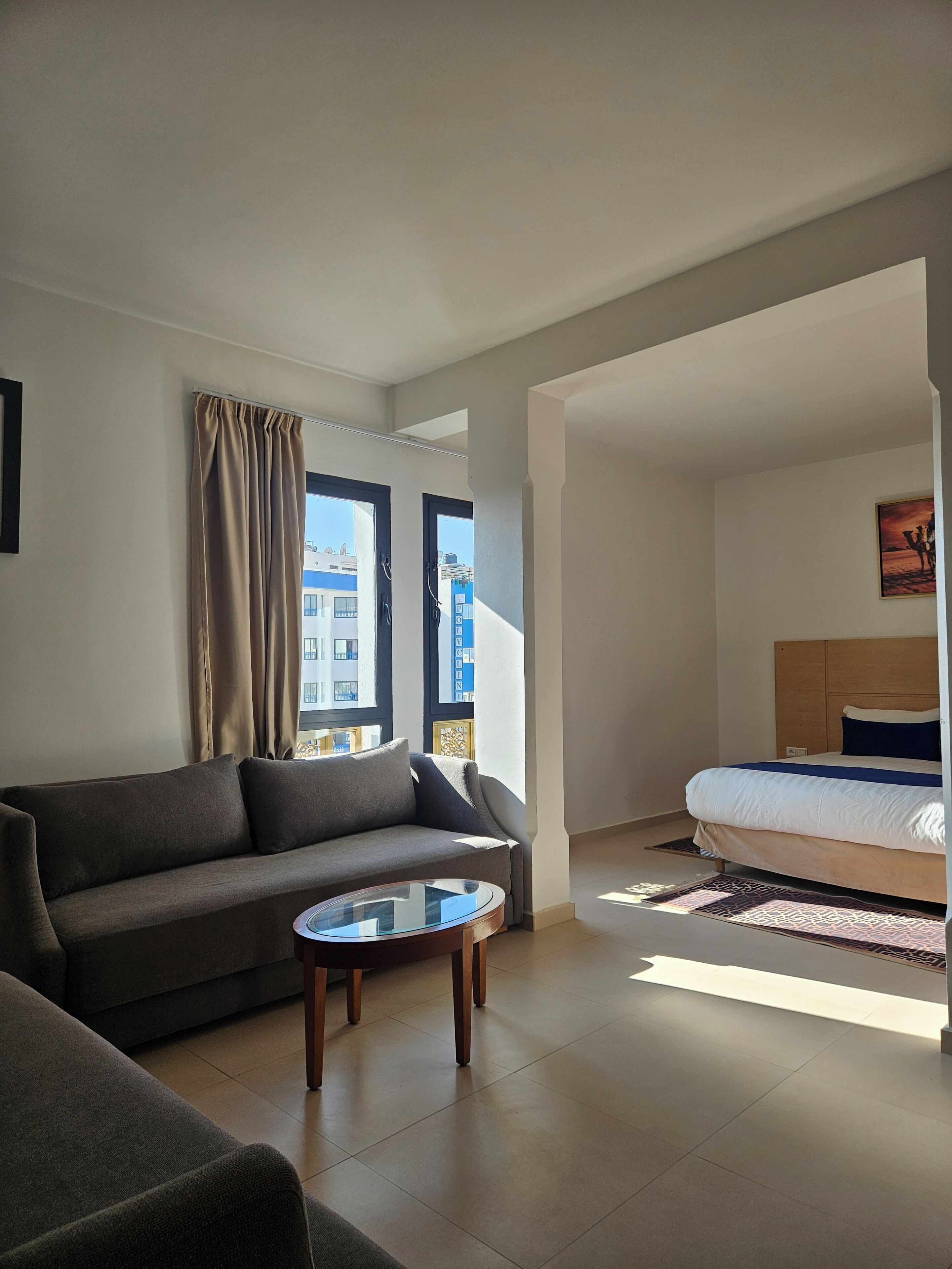 ファミリー スイート | ノートパソコン用作業スペース、WiFi (無料)、ベッドシーツ