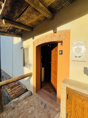 Exterior detail - Momenti di Assoluto Relax e Benessere, con un Panorama Suggestivo (Tursi)