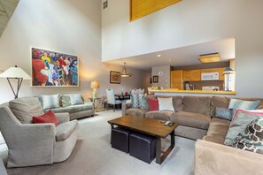 Smart-tv en een open haard