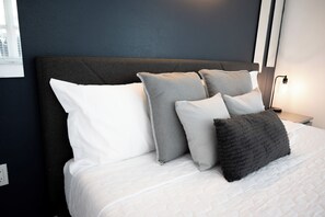 2 Schlafzimmer, Schreibtisch, Bügeleisen/Bügelbrett, kostenloses WLAN