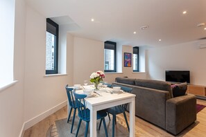 Exterior - 1 Bedroom Apartment in Manchester City Centre (Salford)