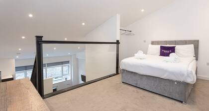 Modern Spacious Duplex in the Heart of Manchester