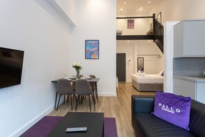 House | Exterior - Modern Spacious Duplex in the Heart of Manchester (Manchester)