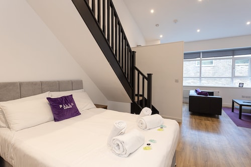 Modern Spacious Duplex in the Heart of Manchester