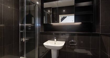 Modern Spacious Duplex in the Heart of Manchester