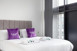 Room - Spacious Two Bedroom Penthouse in MCR City Centre (Salford)