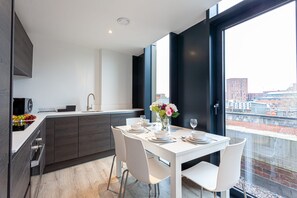 Apartment | Exterior - Spacious Two Bedroom Penthouse in MCR City Centre (Salford)