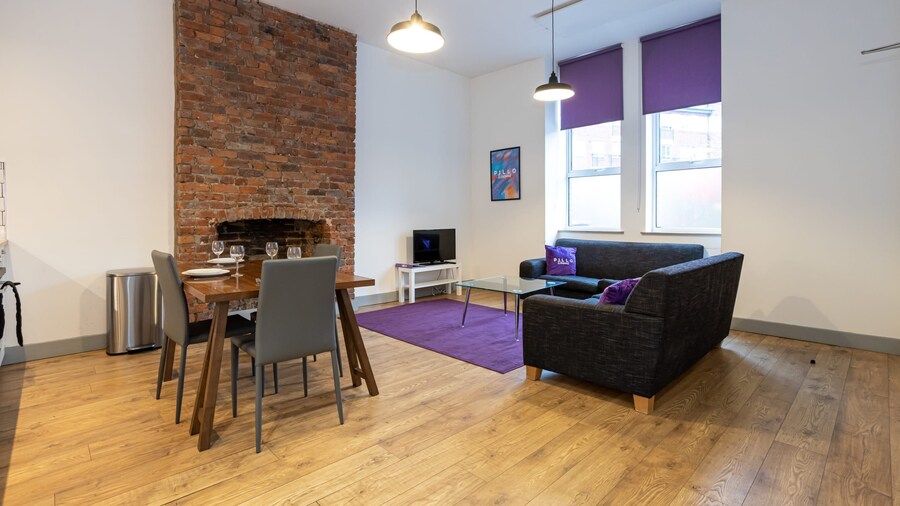 Apartment Close to City Centre and Media City By Pillo Rooms