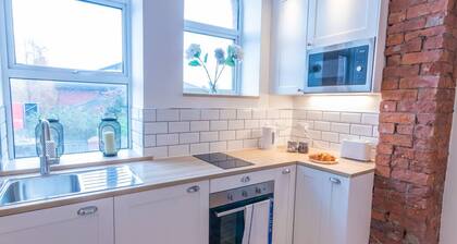 Stylish Immaculate New Apartment Near Salford Quays By Pillo Rooms
