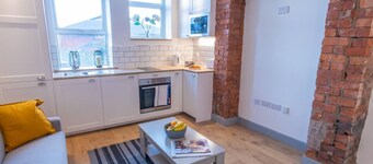 Stylish Immaculate New Apartment Near Salford Quays By Pillo Rooms