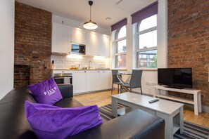 Apartment - Spacious, Apartment Close to Manchester City Centre By Pillo Rooms (Salford)