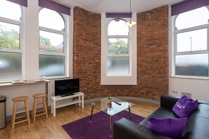 1 bedroom - Spacious, Apartment Close to Manchester City Centre By Pillo Rooms (Salford)