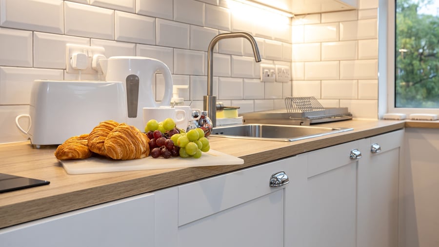 Spacious, Apartment Close to Manchester City Centre By Pillo Rooms