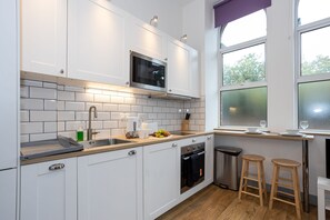 Apartment | Exterior - Spacious, Apartment Close to Manchester City Centre By Pillo Rooms (Salford)