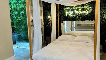 1 habitación, tabla de planchar con plancha, wifi y ropa de cama