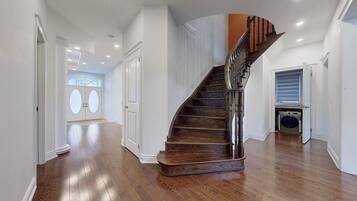 House | 4 bilik tidur, Internet