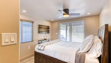 2 bedrooms, WiFi, bed sheets