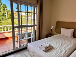 1 多间卧室、特色装修、特色家居、笔记本电脑工作区