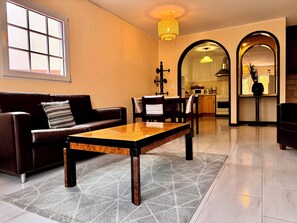 Classic House, Partial Sea View | Living area