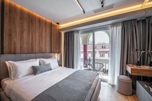 1 chambre, bureau, fer et planche à repasser, Wi-Fi