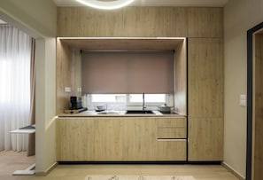 Microwave, stovetop, coffee/tea maker, highchair