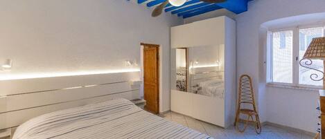 2 chambres, fer et planche Ă repasser, Wi-Fi, draps fournis