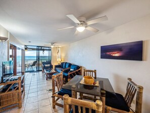 Apartment, Accessible - Oceanfront 1 Bedroom 2 Bathroom With Large Lanai - Kona Bali Kai 218 (Kailua-Kona)