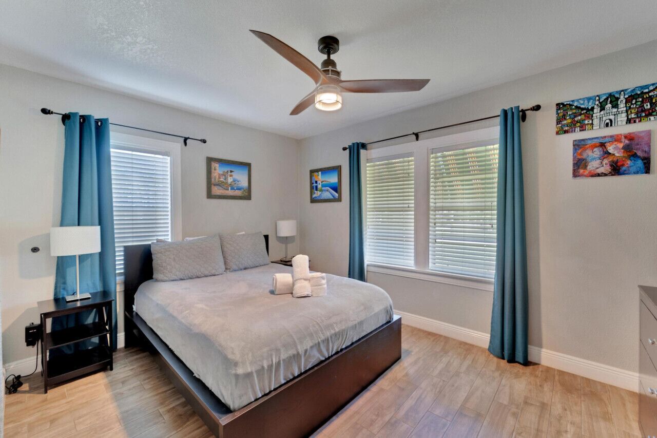 2 chambres, fer et planche à repasser, lit parapluie, Wi-Fi gratuit